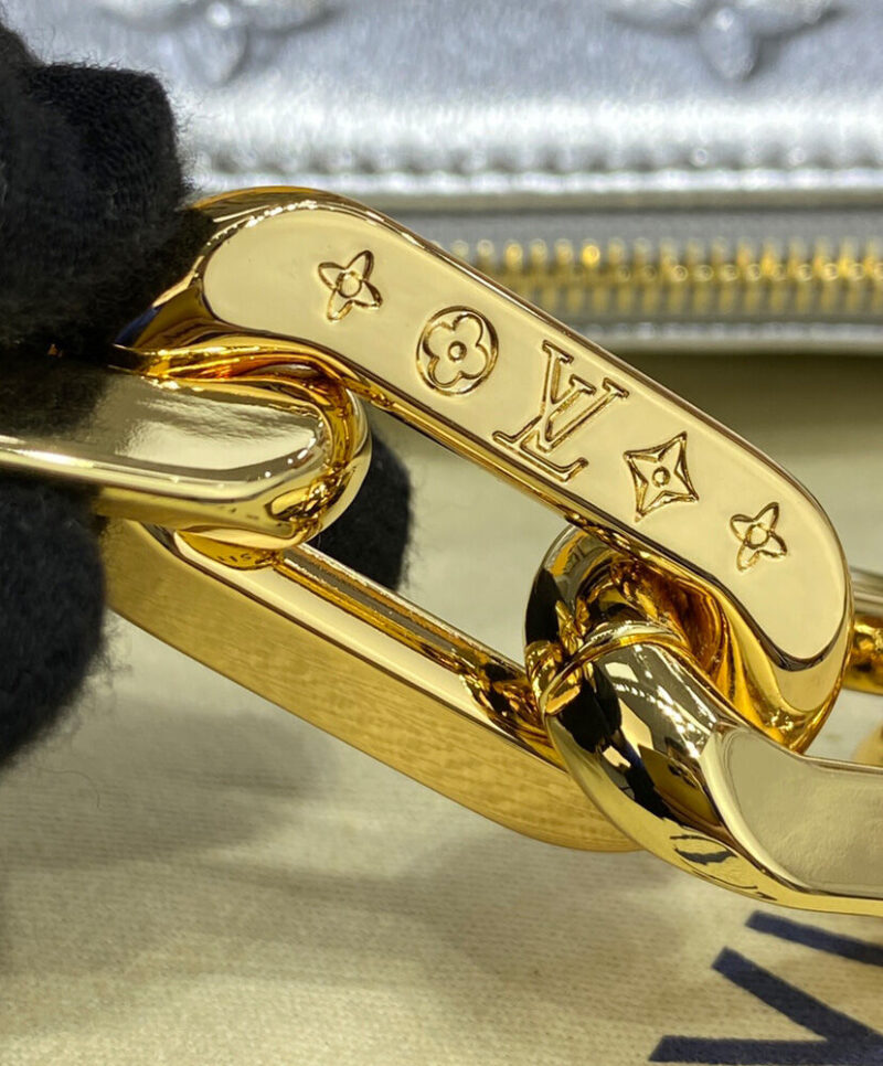 Louis Vuitton Coussin BB